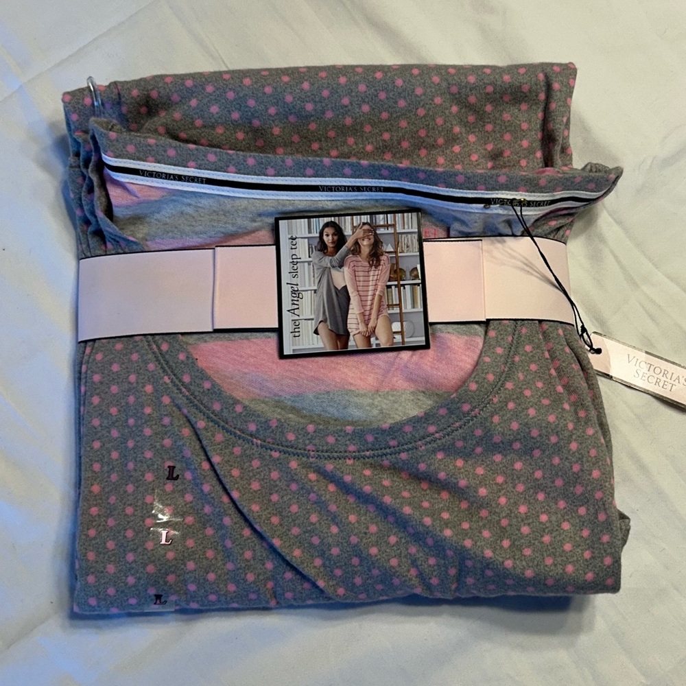 NWT Victorias Secret sleep tee. Size L